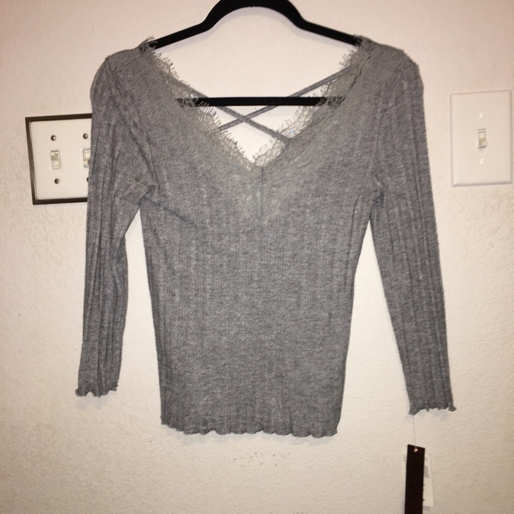 3/$15 gray lace long sleeve top